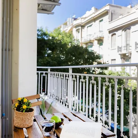 Modern Escape Tesalónica